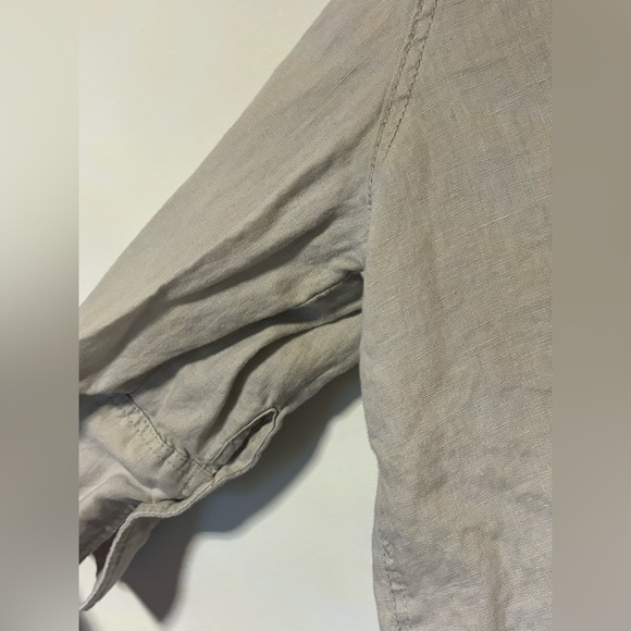 Zara- 3/4 legth sleeve button up - Picture 4 of 5